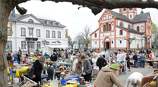 Kirchplatzflohmarkt 2017 in Sinzig