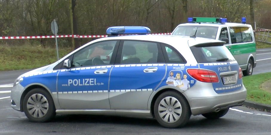 Fahrerflucht - Figur gefunden - Polizeibericht So. 4.5.2017