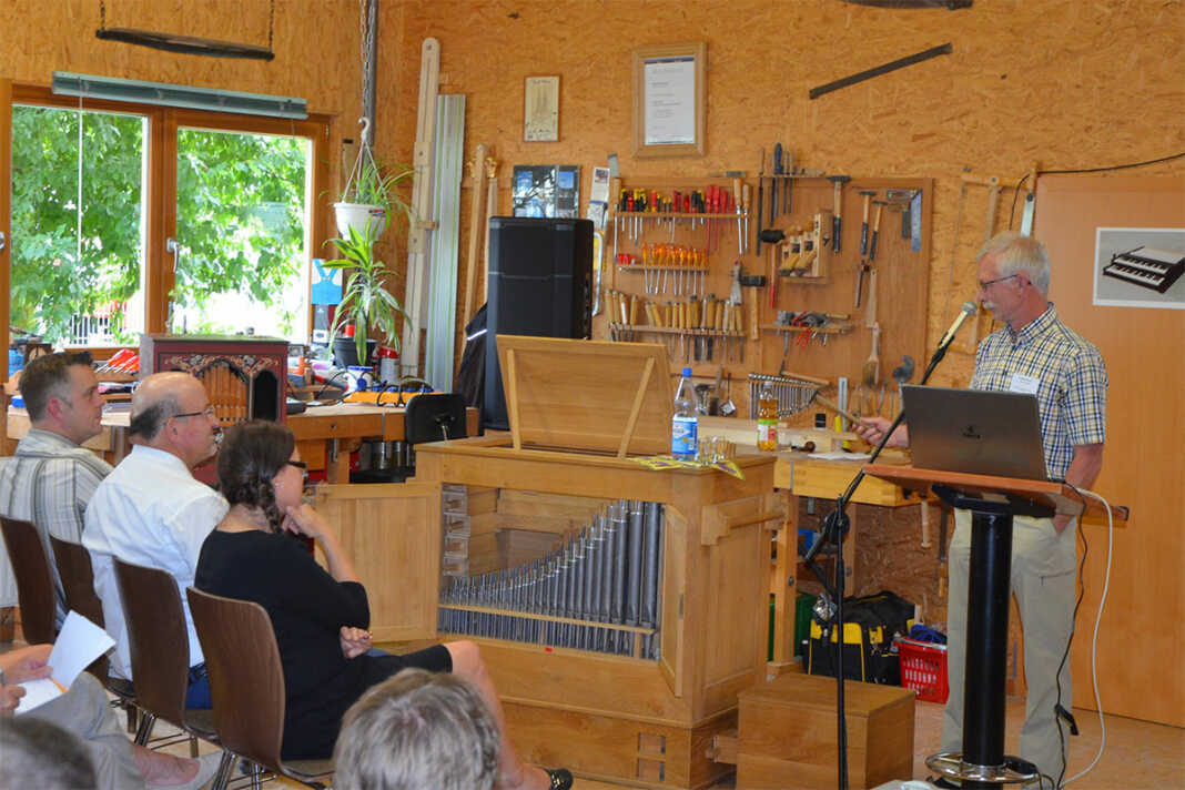 Remagener Orgelbauer gibt beim UnternehmerStammtisch den Ton an
