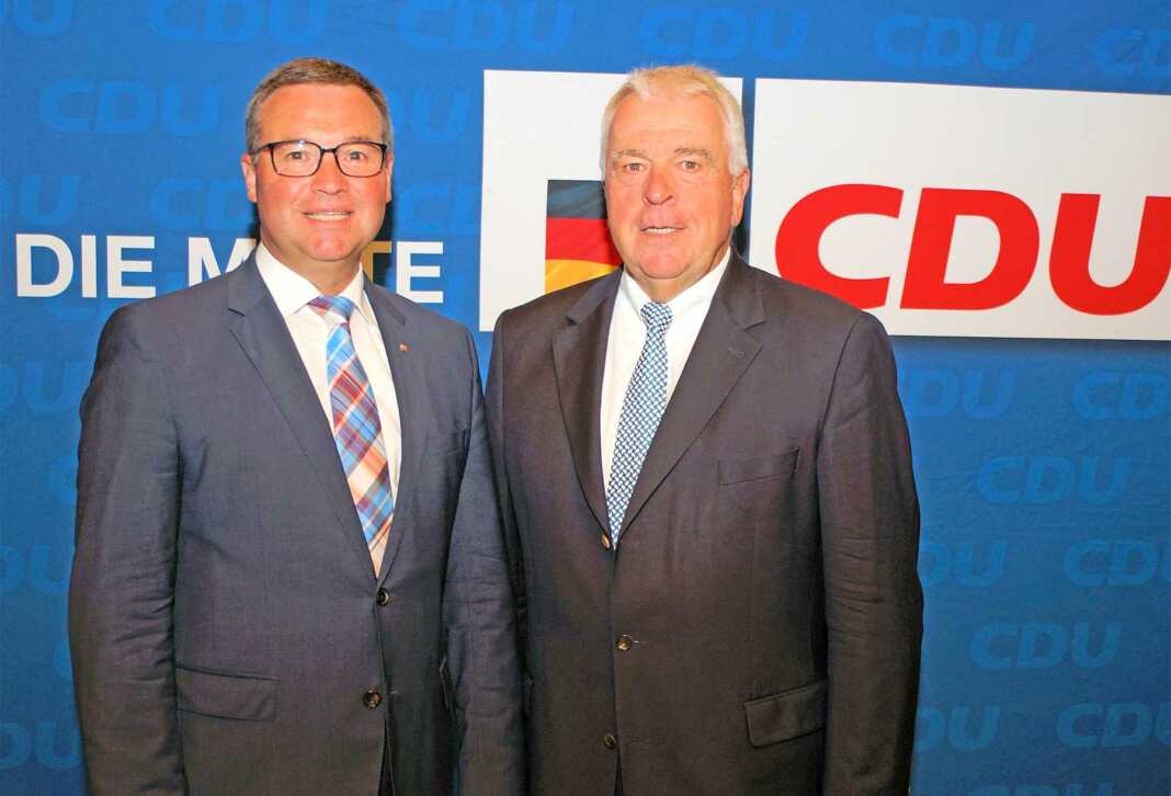 CDU Abgeordnete Horst Gies und Guido Ernst