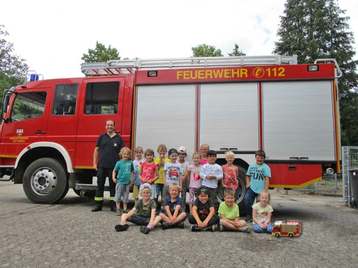 Feuerwehr und Kinder