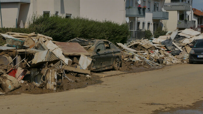 Sperrmüll nach dem Hochwasser