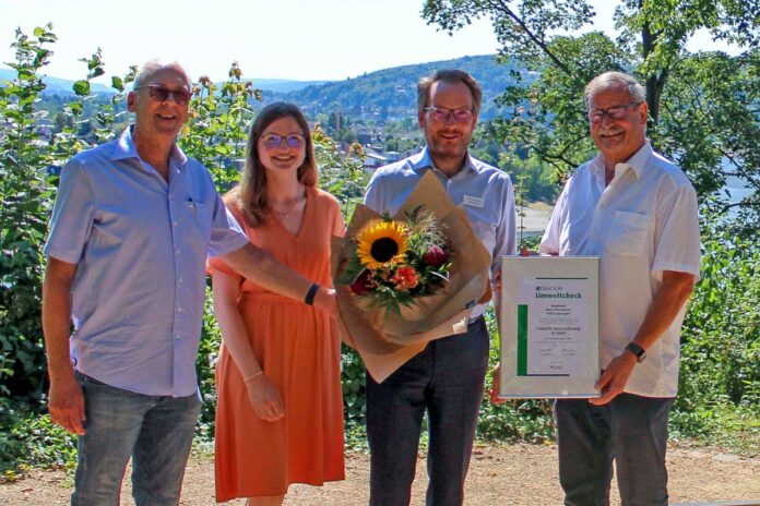 v.l.n.r.: Günther Uhl (Kreisvorsitzender DEHOGA Ahrweiler); Verena Weyl (Touristinformation Stadt Remagen), Michael Vierjahn (Geschäftsführer Hotel Haus Oberwinter) und Lothar Weinand (Vizepräsident DEHOGA Rheinland-Pfalz)