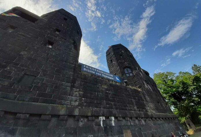 Das FRIEDENSMUSEUM Brücke von Remagen