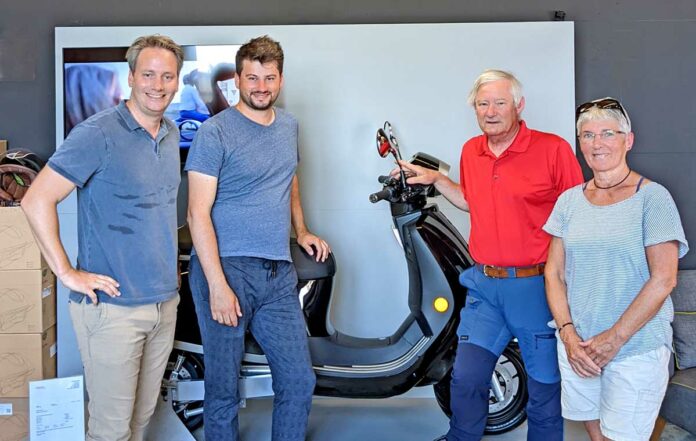 Foto (privat): Daniel Tykesson und Fabian Ehmann, MdL sowie Volker Thehos und Karin Keelan nach ihrem Gespräch in Remagen.