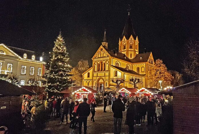 Adventsmarkt Sinzig Kirchplatz