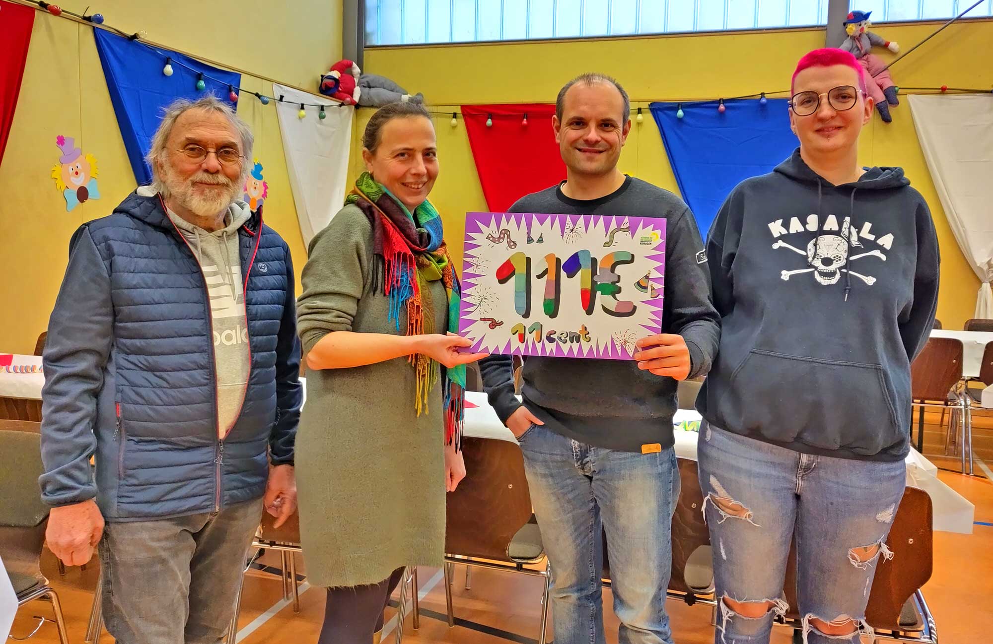 Foto (privat): Die GRÜNE Fraktion im Ortsbeirat Kripp übergab 111,11 € Spende an den SV Kripp – wie immer handelt es sich bei der Spende um gesammelte Sitzungsgelder GRÜNER Stadtratsmitglieder