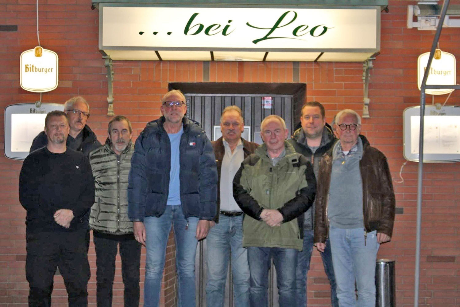 Kandidaten für den Ortsbeirat. V.l. Mike Nawratil, Heinz Berhausen, Reiner Schulz, Olaf Wulf, Wolfgang Bachem, Detlef Schmitt, Michael Meyer und Otto Schulte.