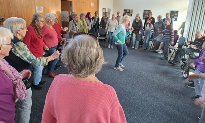 Generationen in Bewegung“ werden Jung und Alt gemeinsam aktiv