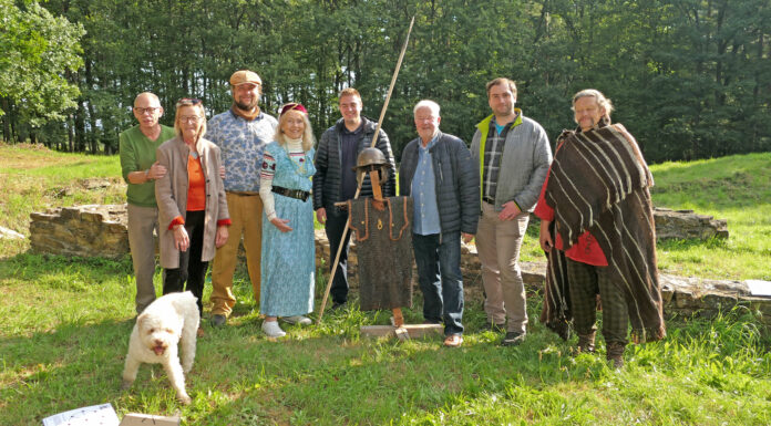 Eva-Maria Kreuter begrüßte Beigeordneten Hans-Jürgen Juchem und Philipp Gies als erste Gäste