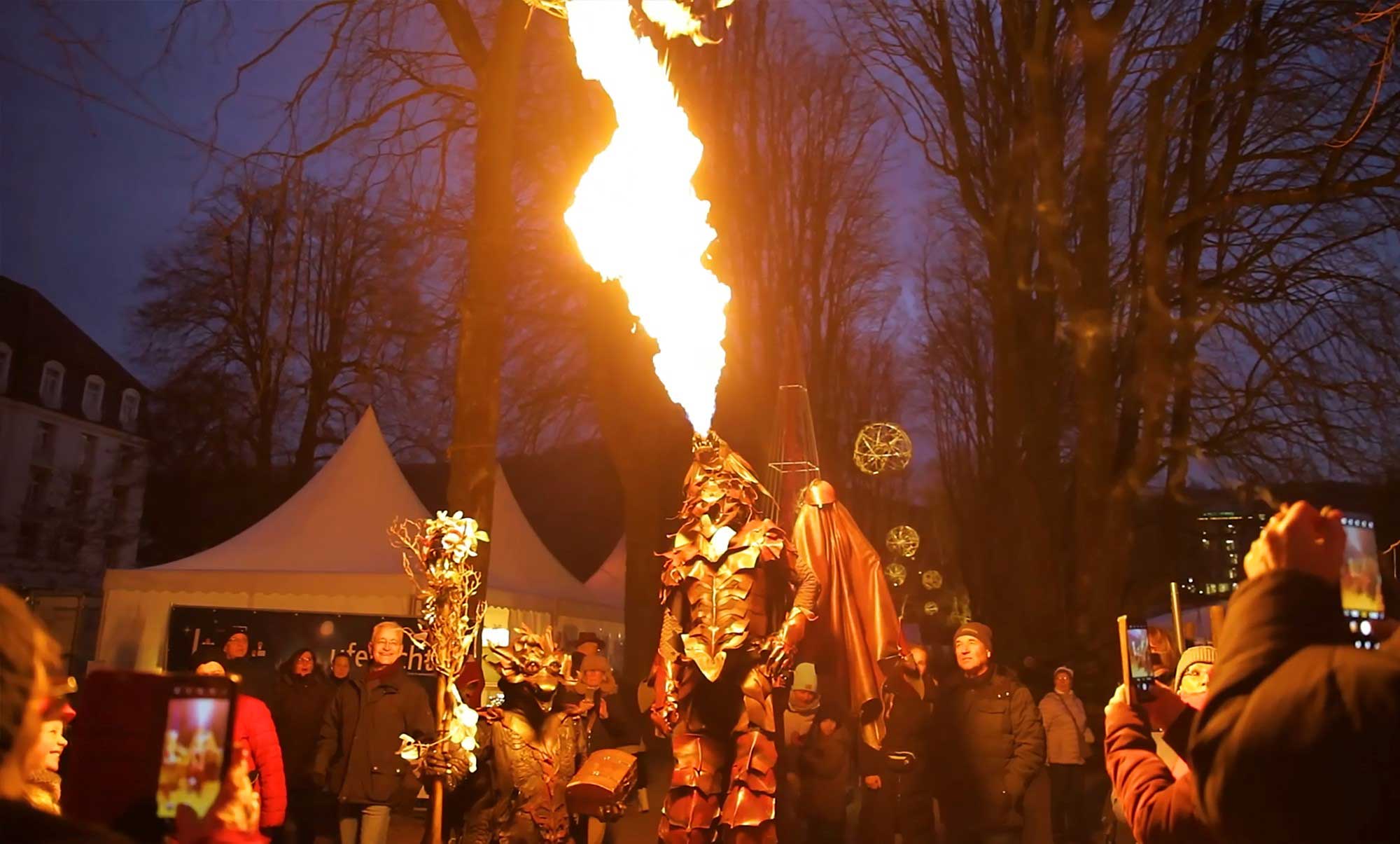 Fantasievolle Drachenbesuche sorgen bei den Uferlichtern für unvergessliche Momente. Foto: Max Harrus