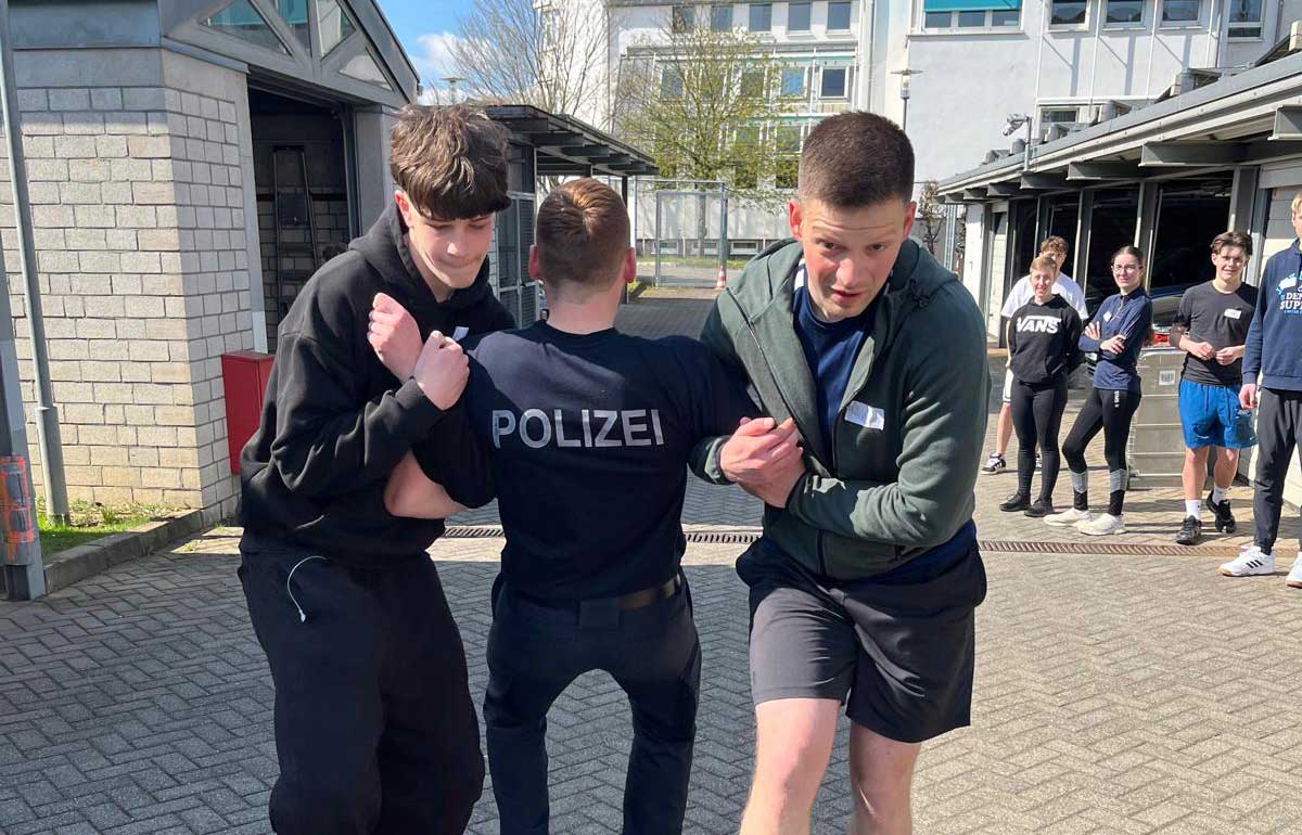 Festnahmetechniken