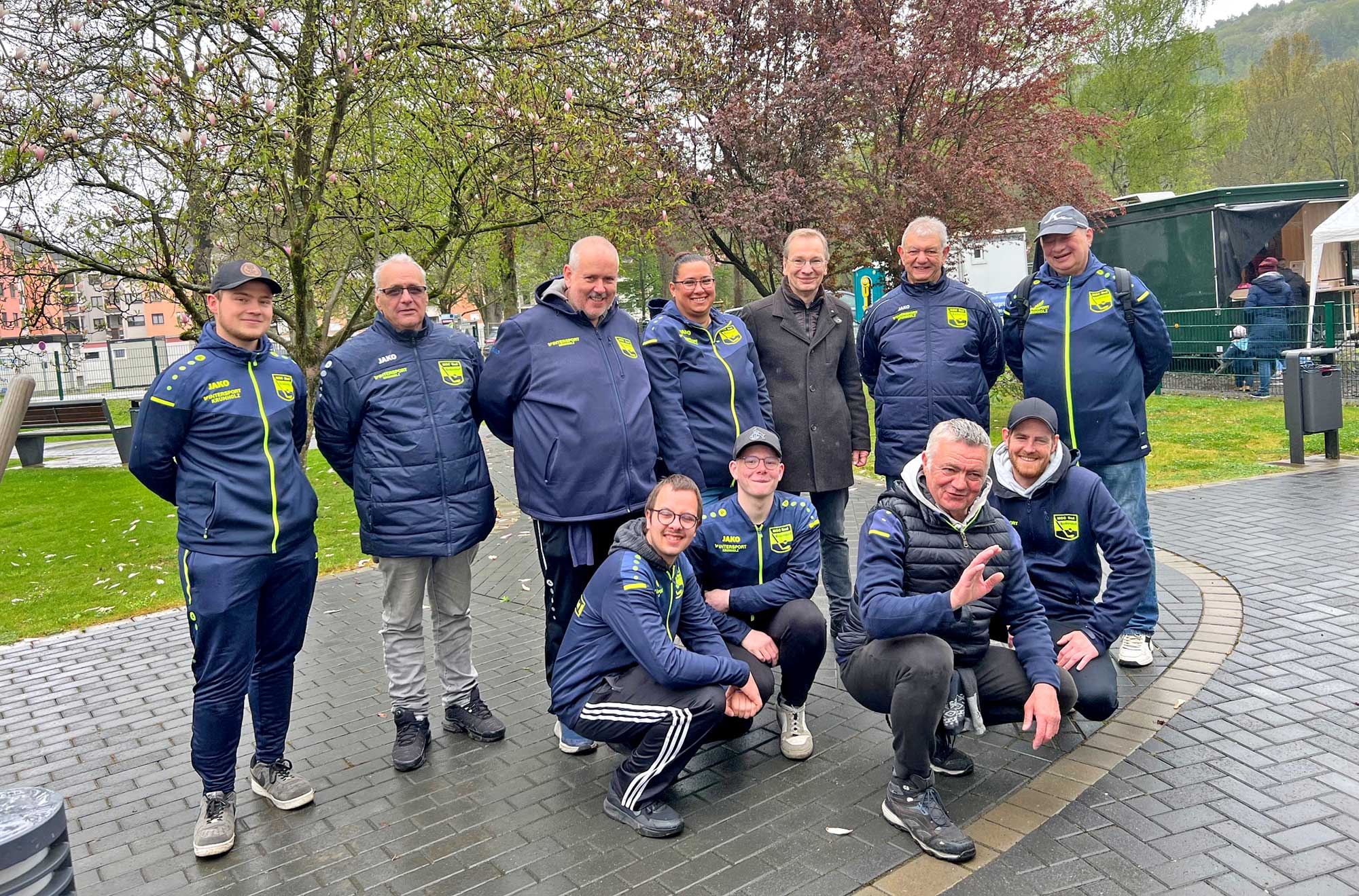 Die Vereinsmitglieder des MGC Bad Bodendorf freuten sich über den Besuch von Bürgermeister Andreas Geron zur Saisoneröffnung. Foto: Stadtverwaltung Sinzig  